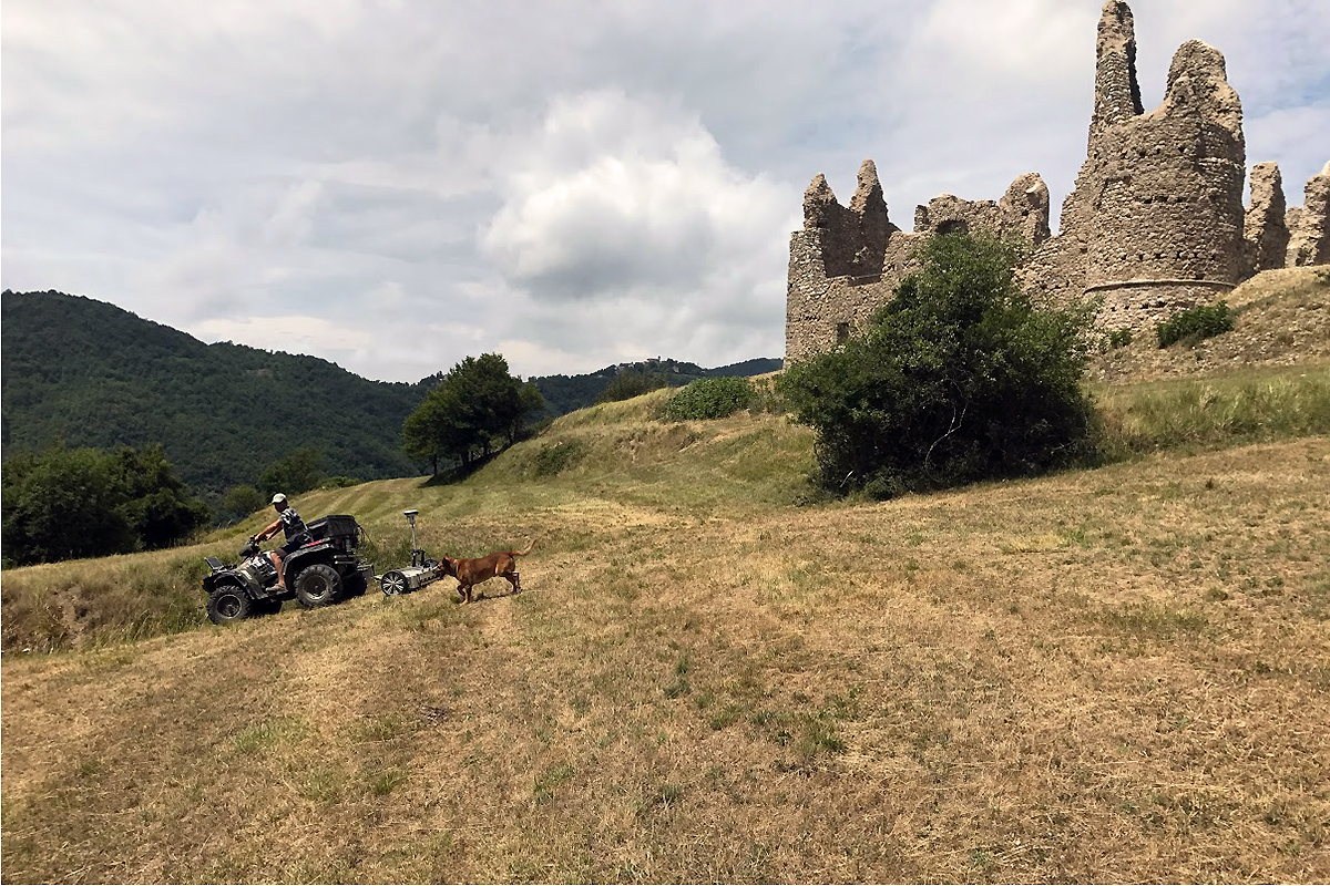 Mobile GPR With Dog